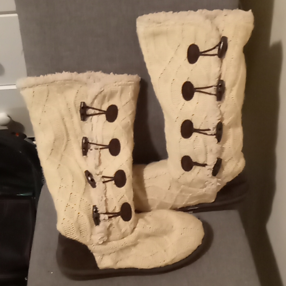 Muk Luks Boots